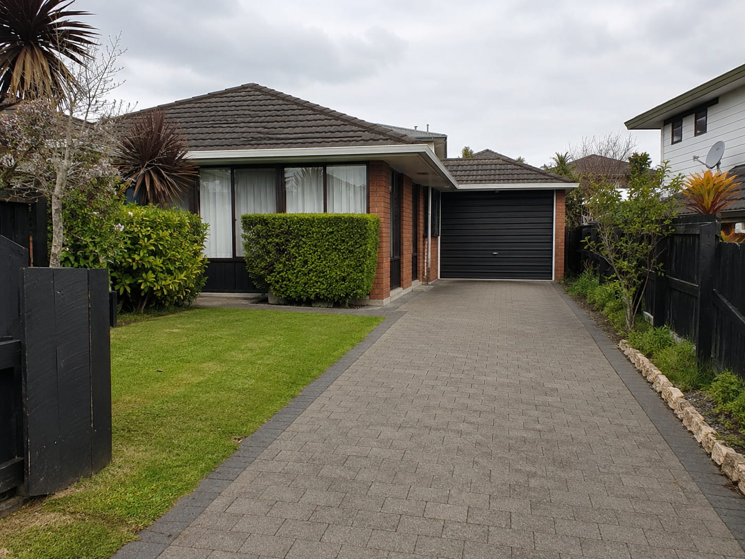 Natural stone driveway pavers NZ
